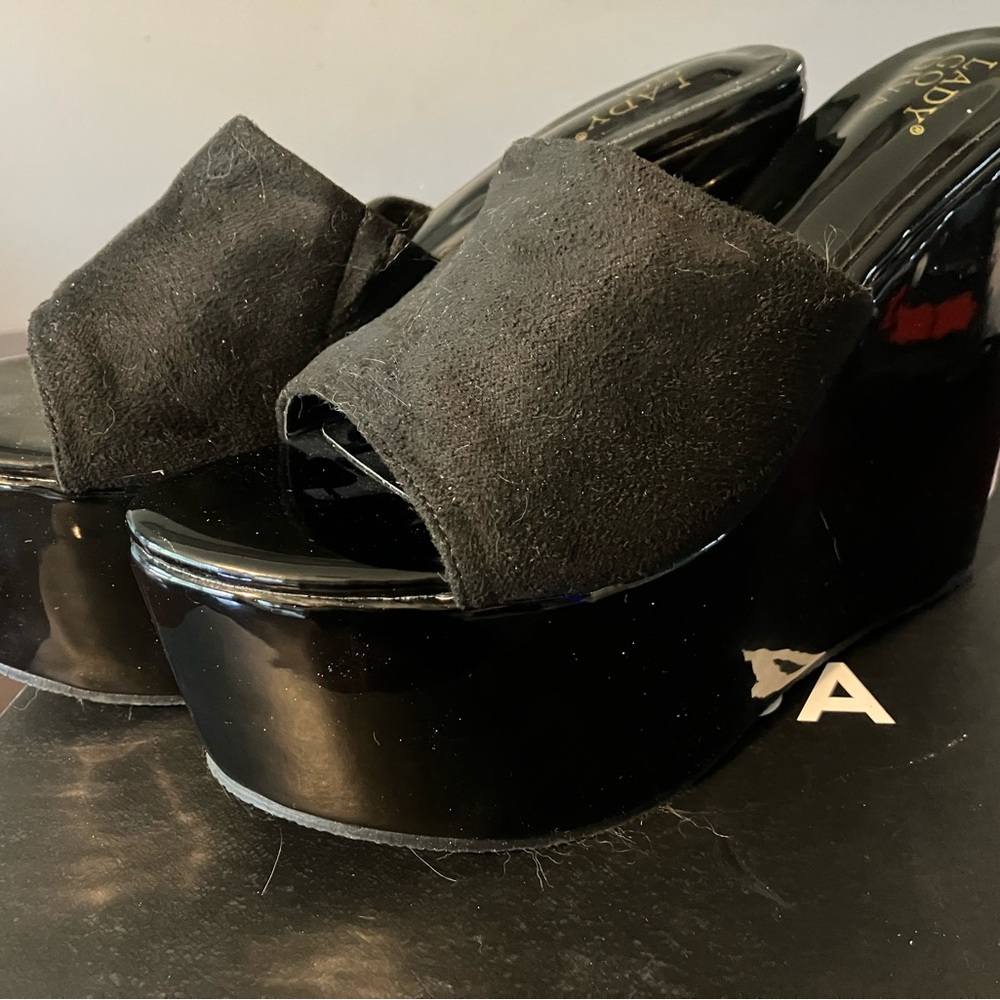 Lady Go Diva High Heel Wedges